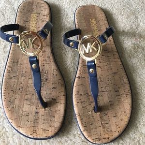Michael kors flip flops