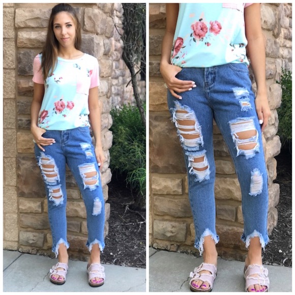 Destroyed Distressed Boyfriend Jeans - Picture 2 of 3