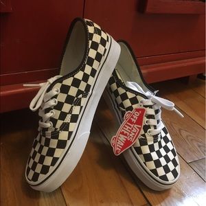 authentic golden coast black white checkerboard