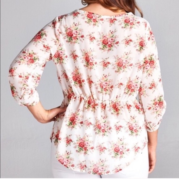 🔒lowest price🔒NWT 3/4 sleeve sheer floral blouse - Picture 2 of 2