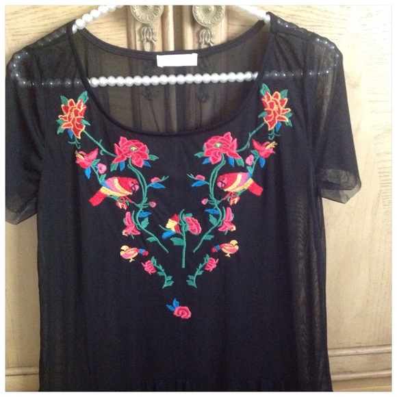 Black Embroidery Maxi Dress - Picture 5 of 12