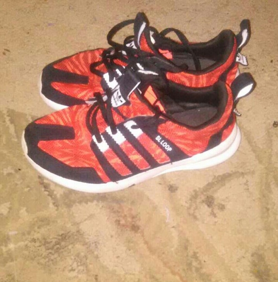 Adidas SL Loop - Picture 2 of 4