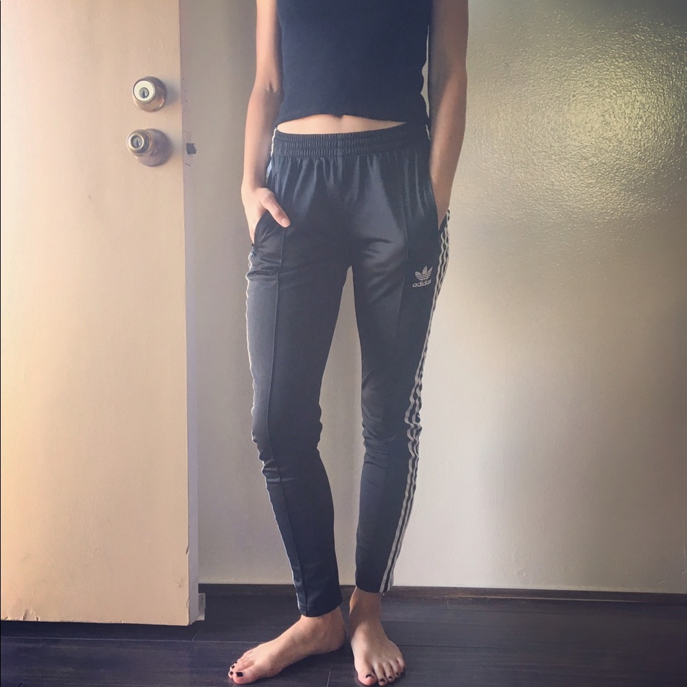 🖤ADIDAS🖤 skinny trackpants