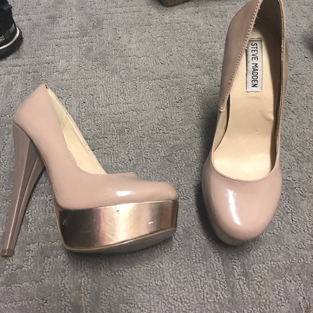 Steve Madden Nude pumps