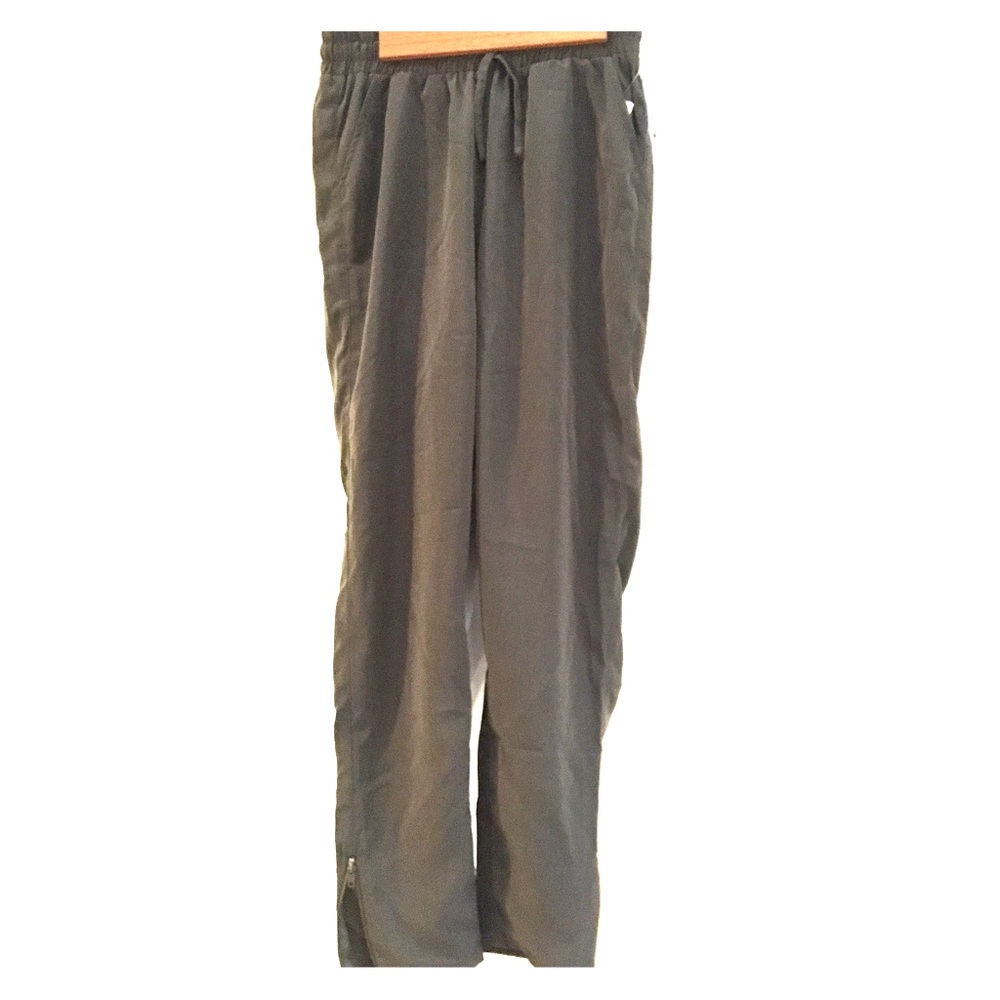 Comfy Zipper Bottom Pants!! NWT!!