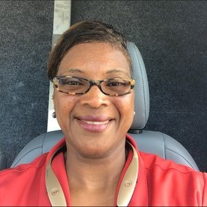 Meet your Posher, Catina