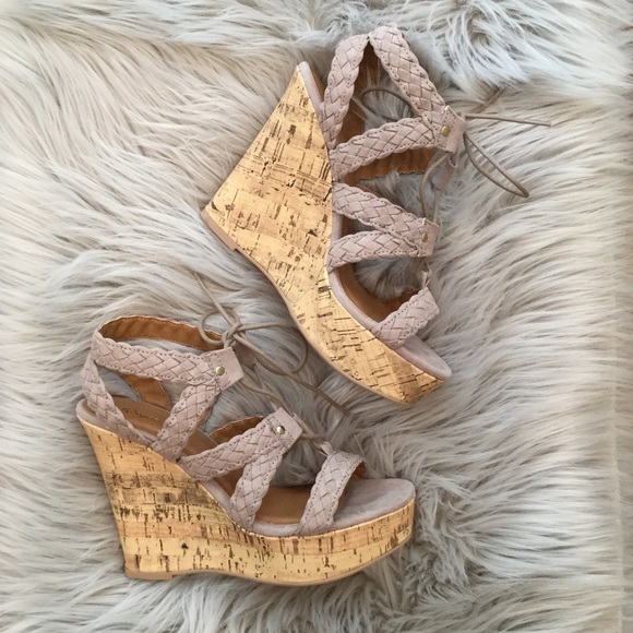 Taupe wedge - Picture 1 of 1