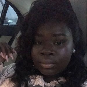 Meet your Posher, Marshae