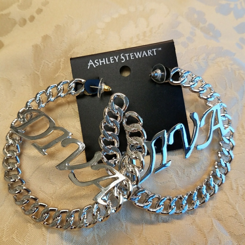 NWT Ashley Stewart Diva hoop earrings