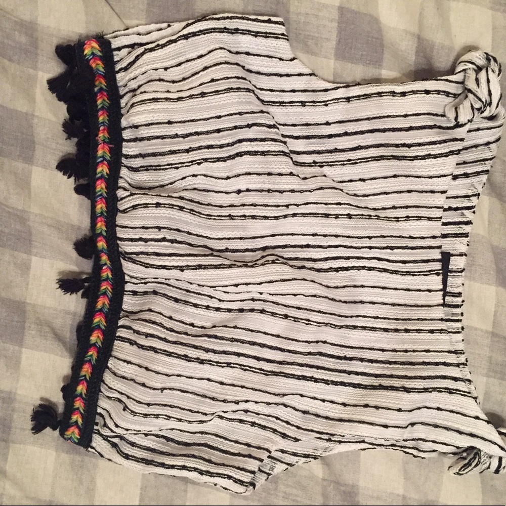 Do + Be crop top size M