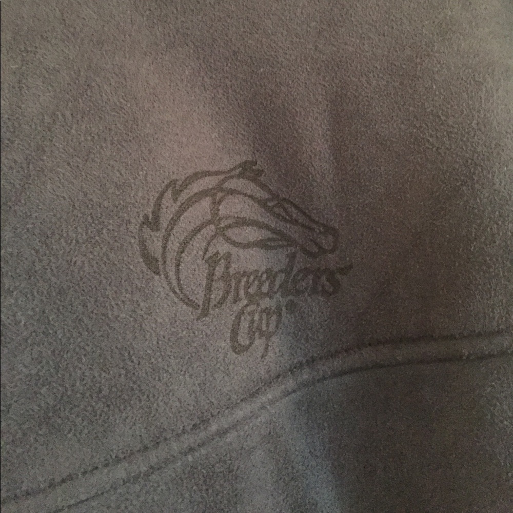 Vest - Picture 2 of 2