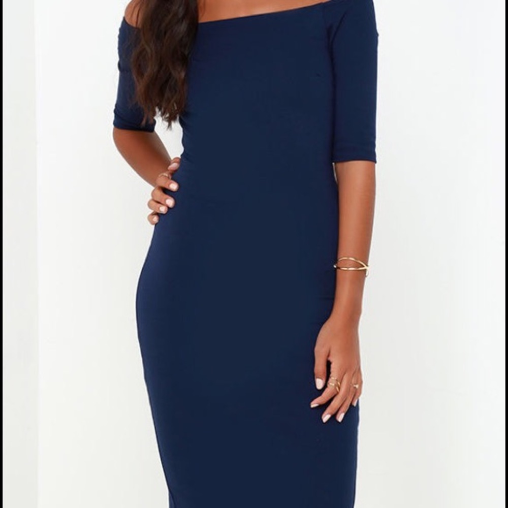 Medium Navy Blue Off-the-Shoulder Midi Dress!