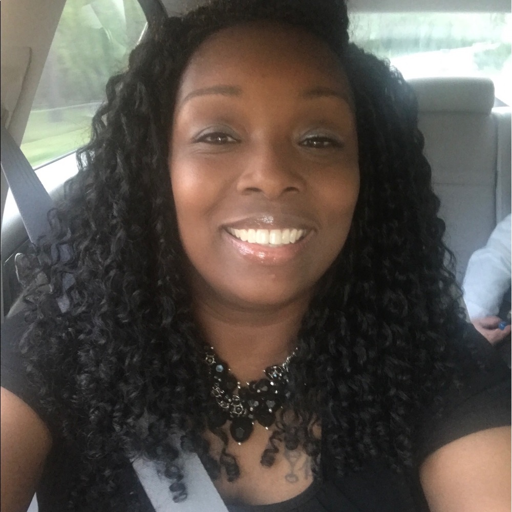 Meet your Posher, Nikera