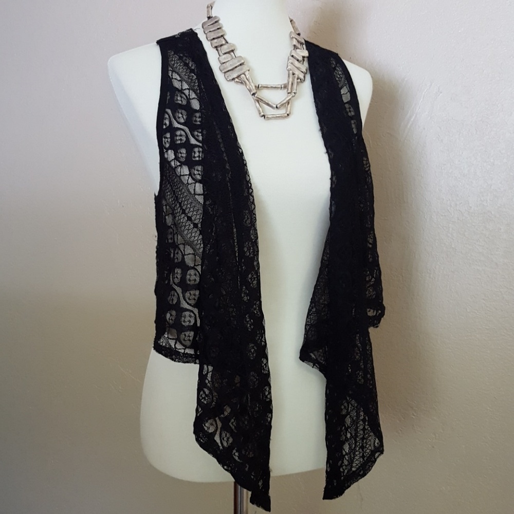 Daytrip Lace vest