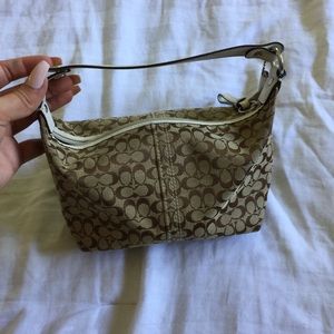 Authentic coach purse! Good condition!