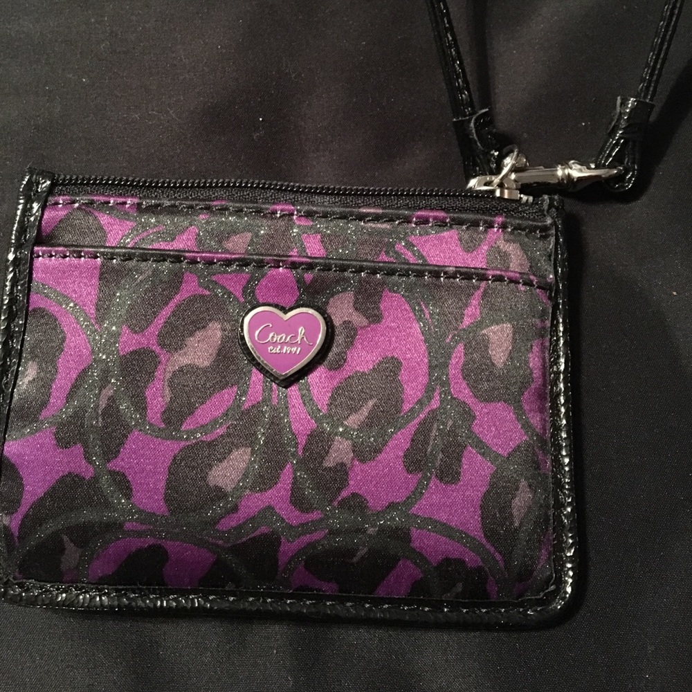 Coach wristlet wallet
