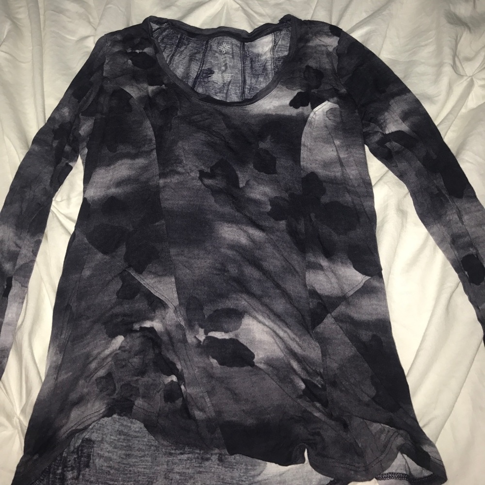 Simply Vera by Vera Wang shirt