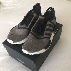Adidas Women Originals NMD R1 shoe