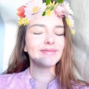 Meet your Posher, Eva