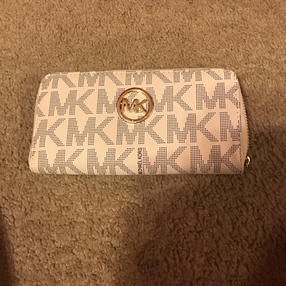 MK wallet