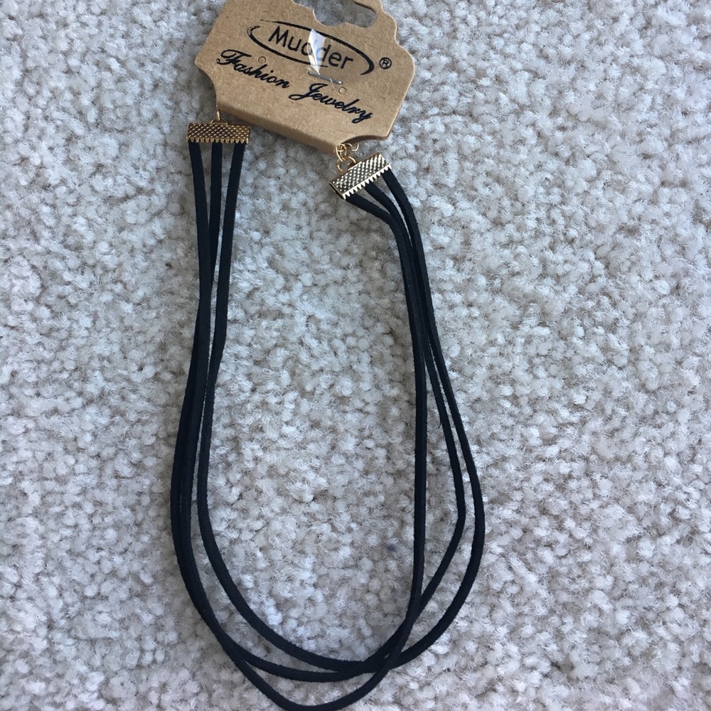 Black choker with 3 bands