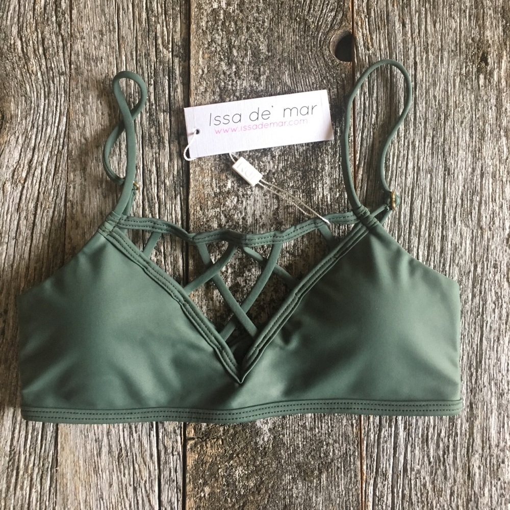 NWT issa de mar top