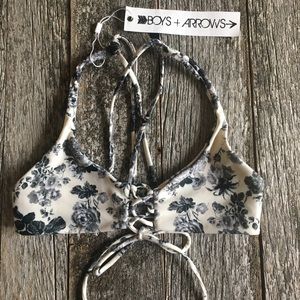 NWT boys + arrows top