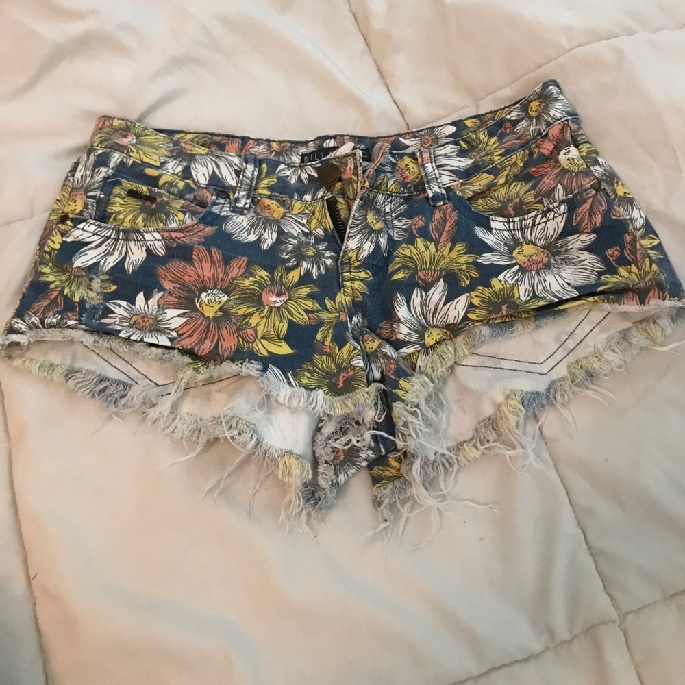 Billabong shorts