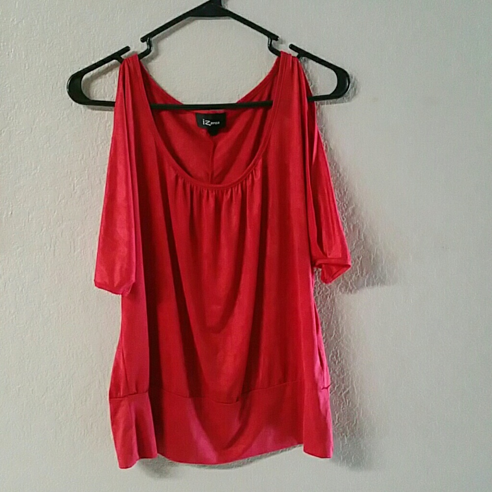 Red slit 3/4 lenght sleeve 23.5 inches long