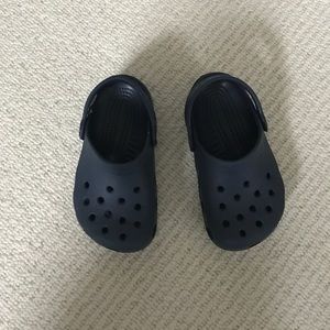 Infant Crocs size 6/7