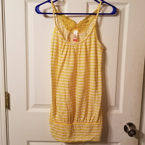 Tank top with butterfly sequin design - Picture 3 of 3