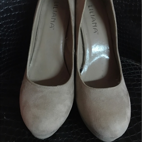 Liliana Closed-Toe High Heels - Picture 1 of 3