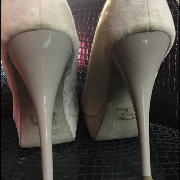 Liliana Closed-Toe High Heels - Picture 2 of 3