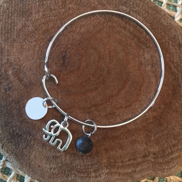 🐘Diffuser bead Elephant Charm set🐘 - Picture 3 of 8