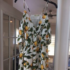 Lemon print Gianni Bini open shoulder dress