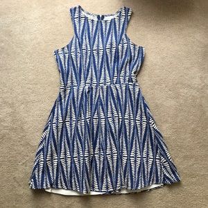Patterned A-line Alya dress