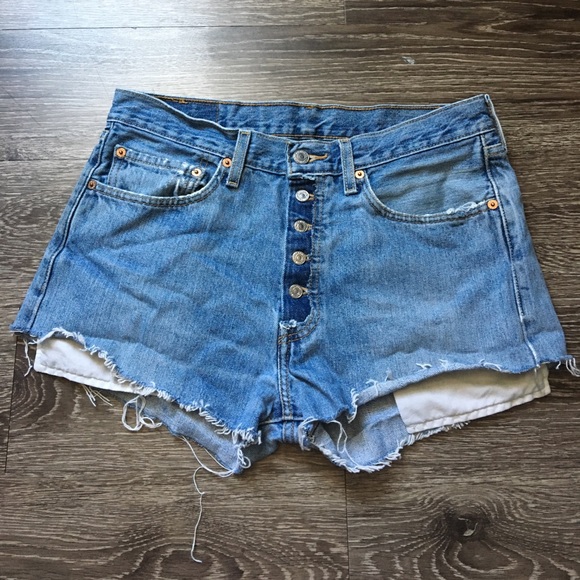 Levi's Pants - 501 CUTOFFS