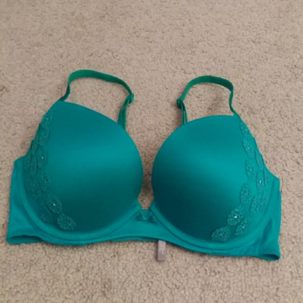 Lexi 36D Aerie slight push up bra