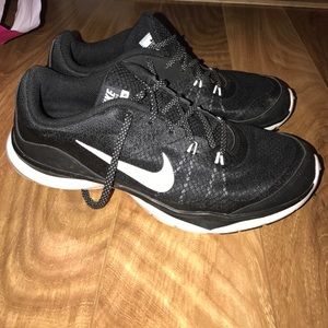 Size 10 Nike black shoes