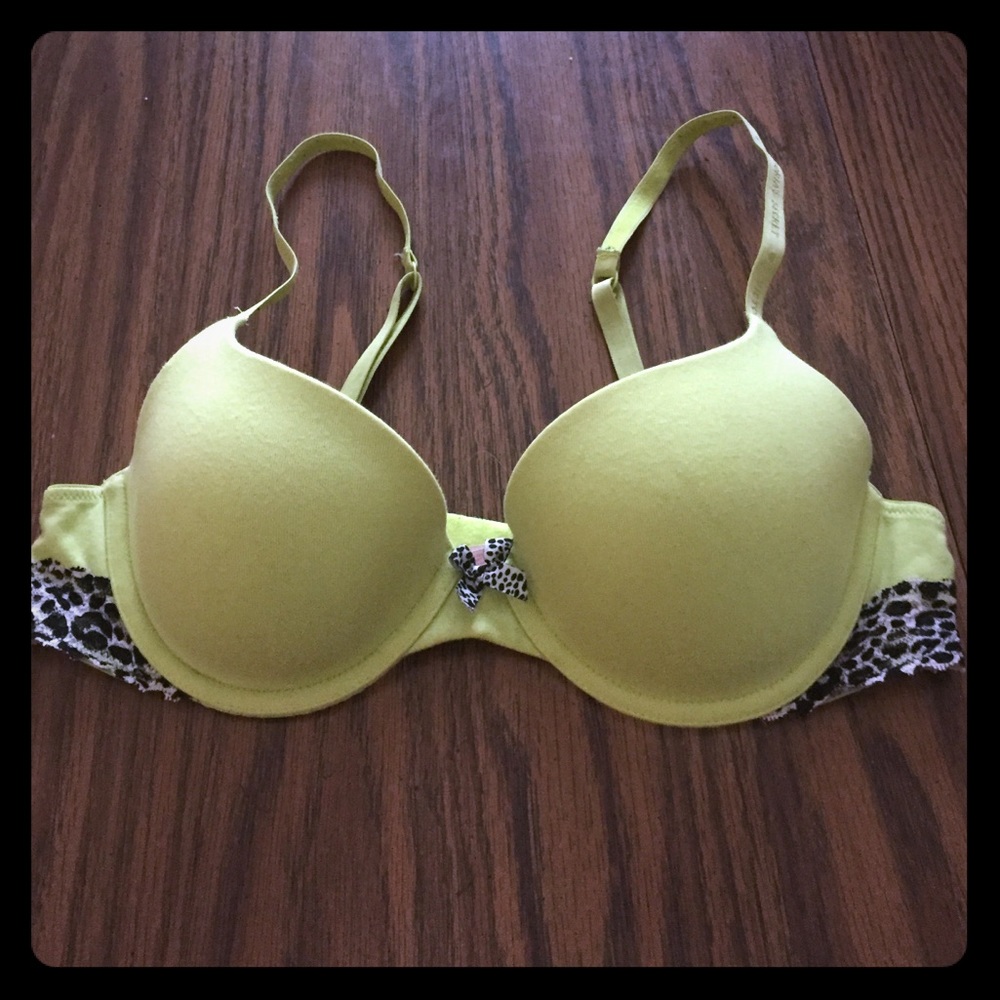 Victoria's Secret Neon Green Lacy Bra