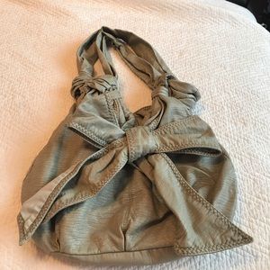 Grey bow bag