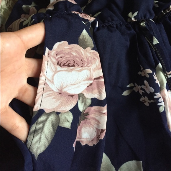 Last one XS ✨✨✨✨ - Picture 4 of 6