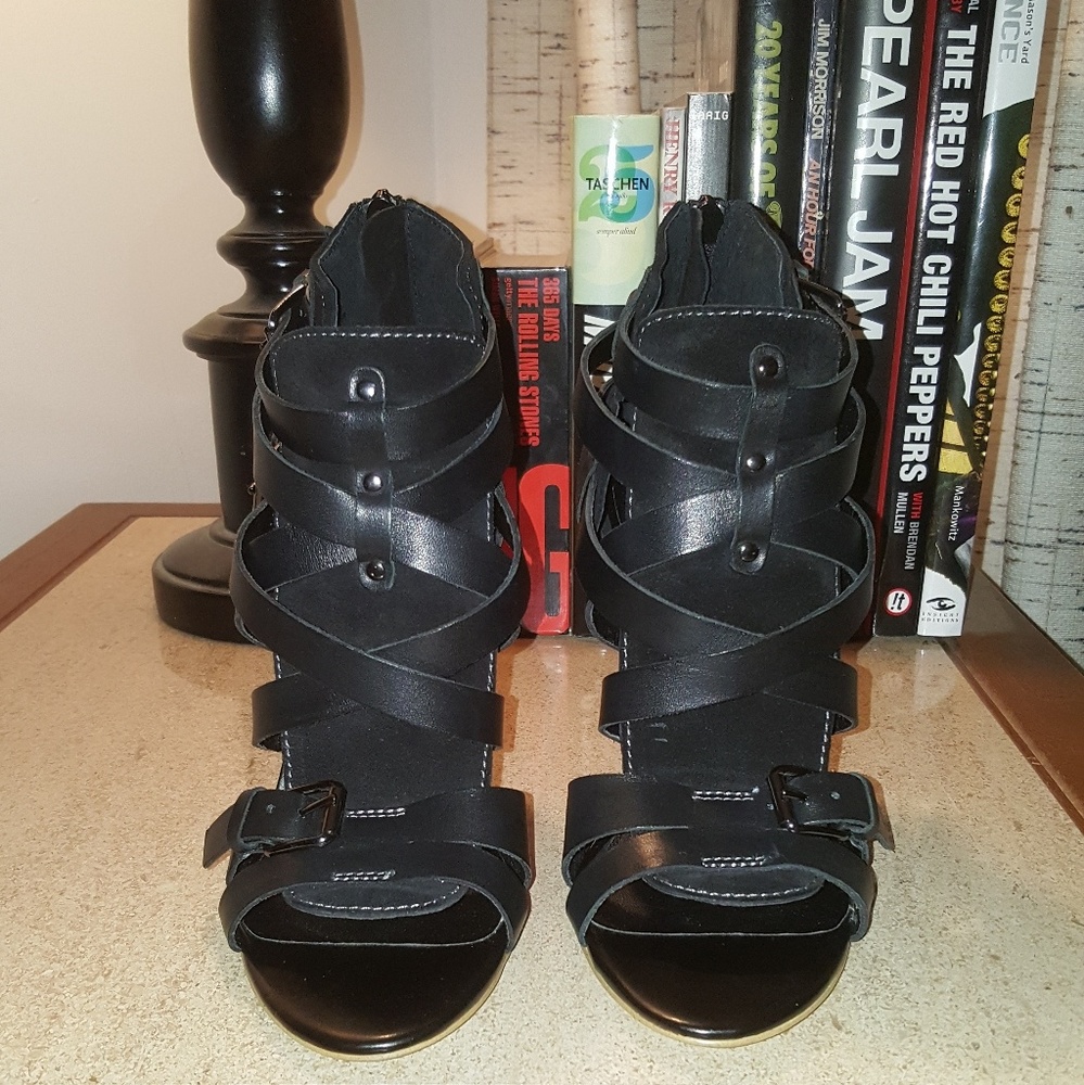 Trouve leather booties BNWT