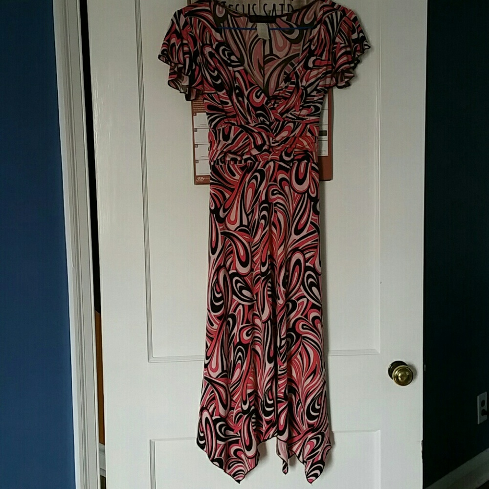 Simply Beautiful Dress, Size Small