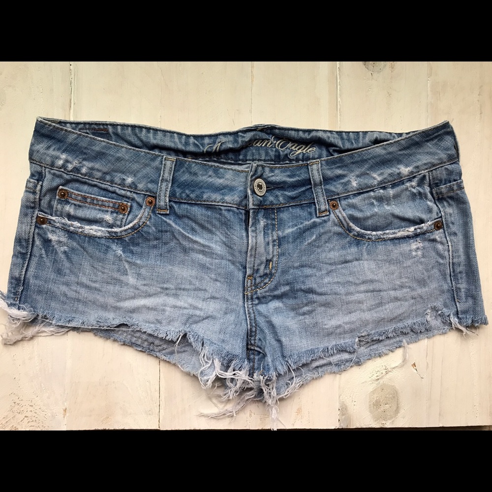 American Eagle jean shorts low rise size 6