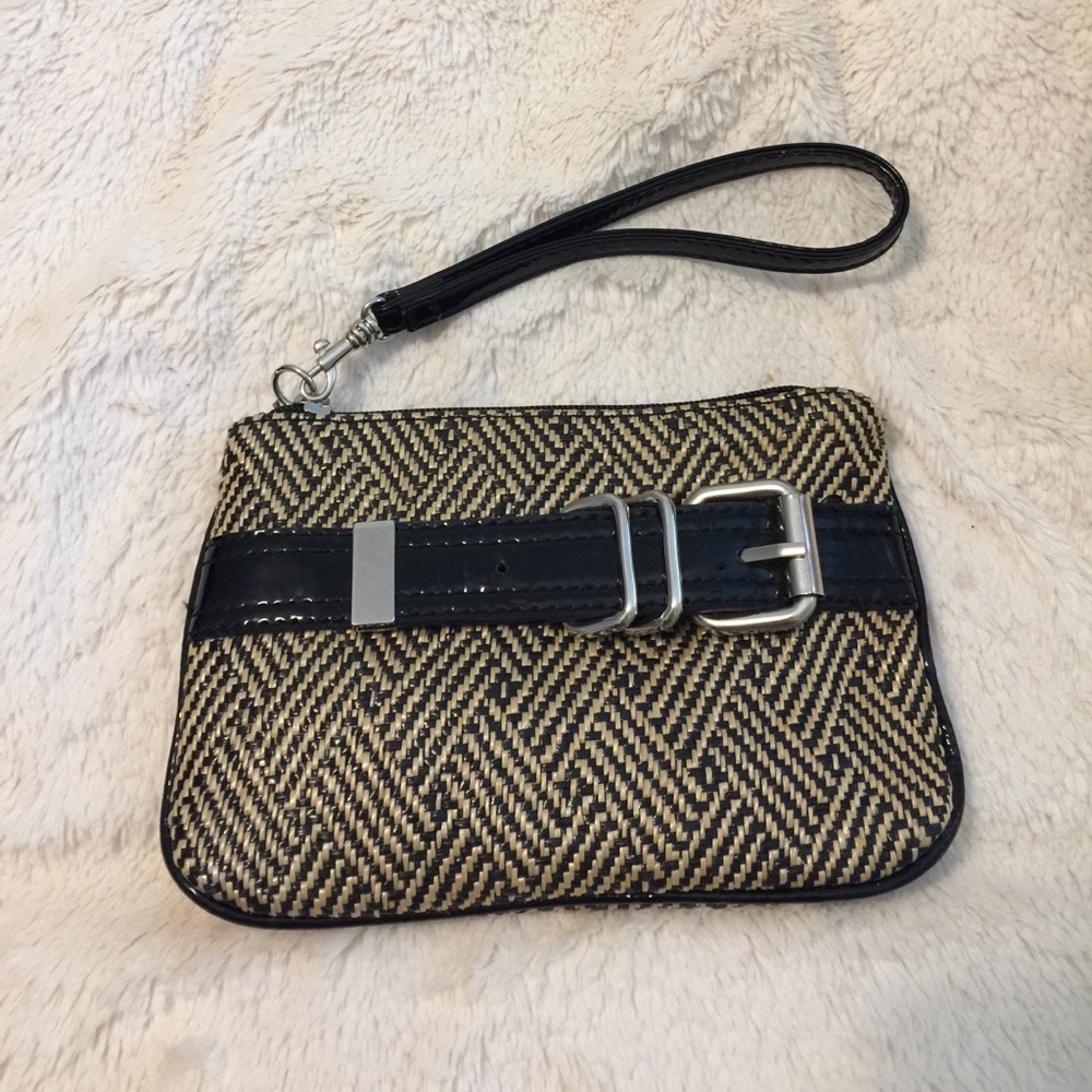Express wristlet