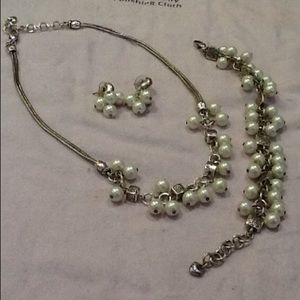 Beautiful Pearl and silver ensemble