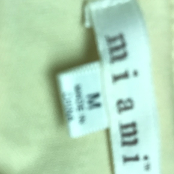 Dress with cut out back - Picture 4 of 4