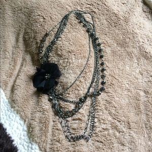 NY&C stunning black necklace