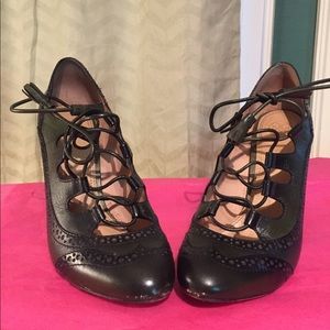 Tory Burch Green and Black Heels